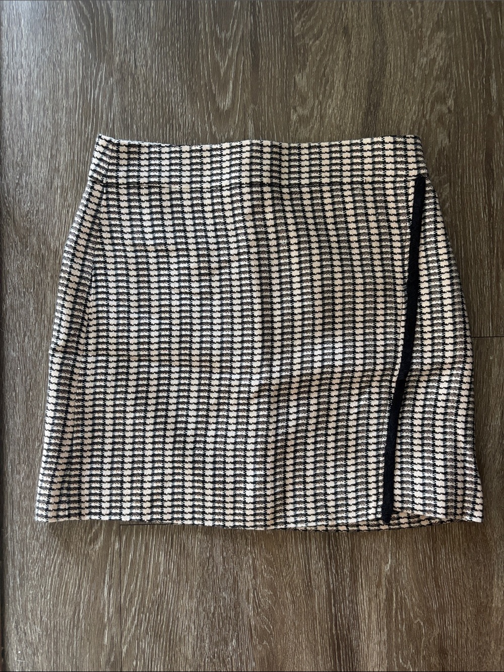 J. Crew Factory Black Pink Houndstooth Tweed Mini Skirt Size 4 Small Medium
